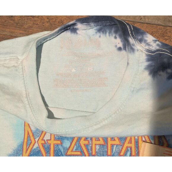 Def Leppard Adrenalize S Blue Tie Dye Graphic T-Shirt - Picture 3 of 5